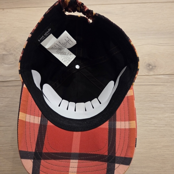 Kate Spade Hat 🧡❤️🖤 - Picture 3 of 7
